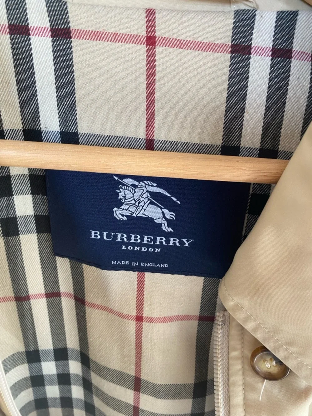 Burberry London Woman’s Classic Beige Trench Coat - Picture 2 of 8